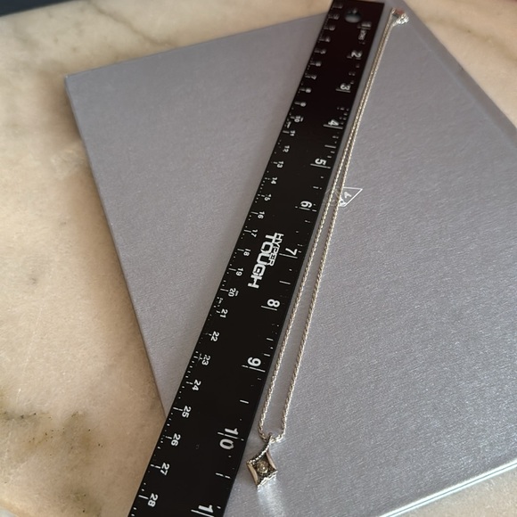 Kay Jewelers 925 Sterling Silver Diamond Pendant Necklace in Excellent Condition - Picture 9 of 9